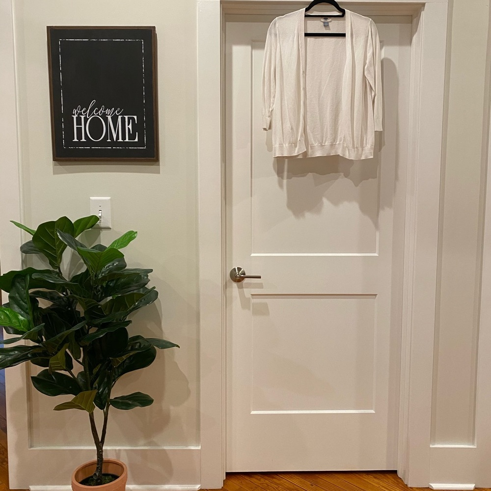 White Quarter-length sleeve cardigan